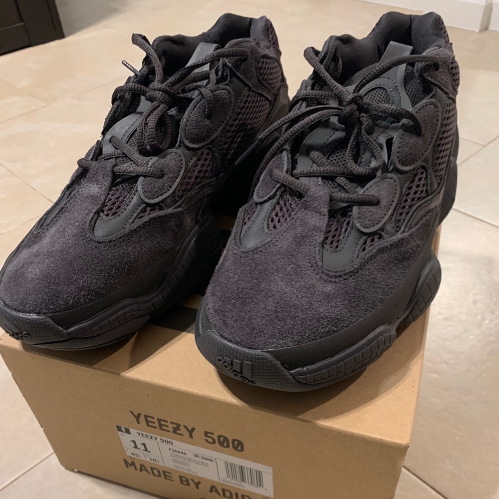 YEEZY 500